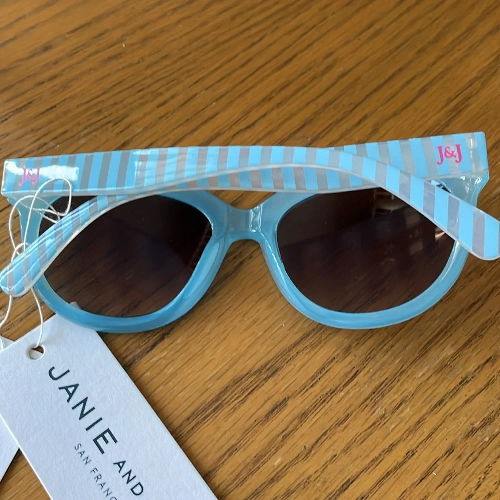 Janie and Jack Light Blue Ages 4 and Up Children Sunglasses NWT
